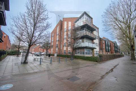 3 bedroom apartment for sale, Larchmont Road, Leicester