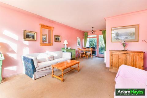 2 bedroom terraced house for sale, Heath View, London N2