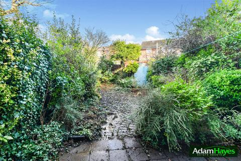 2 bedroom terraced house for sale, Heath View, London N2