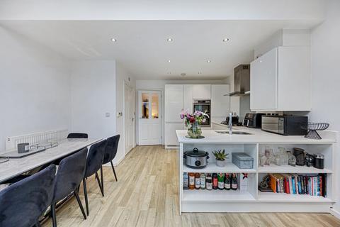 3 bedroom semi-detached house for sale, Meadow View, Worsley, M28
