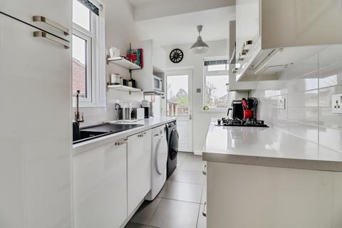 3 bedroom semi-detached house for sale, Parklands Drive, Leicestershire LE11