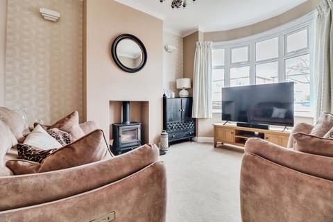 3 bedroom semi-detached house for sale, Parklands Drive, Leicestershire LE11