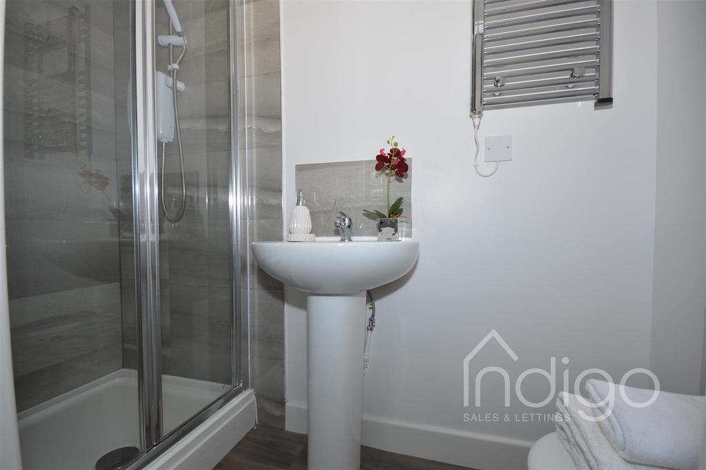 WP-c Cb82e0 GNVas D-I7irw.jpg