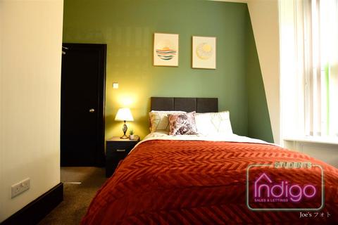 6 bedroom house to rent, Hill Street, Stoke-On-Trent