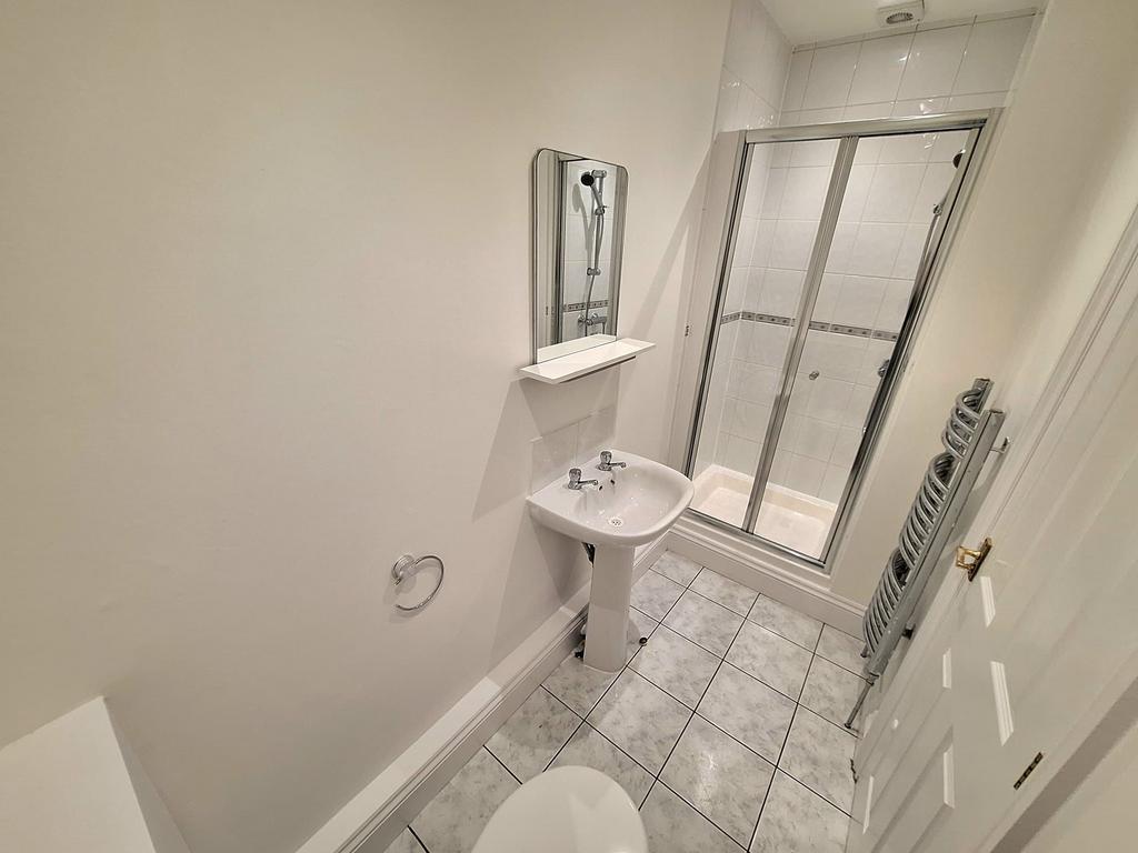 En-suite Bathroom
