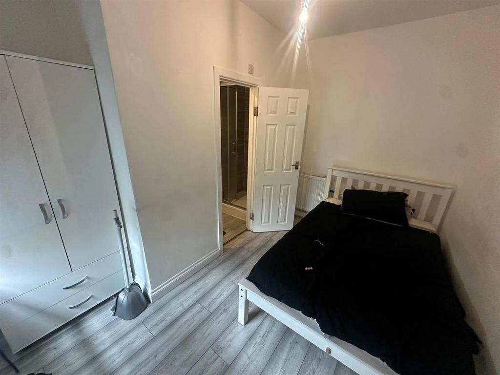 Unit 4 dnny road.jpeg