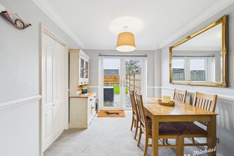 undefined, Leighton Buzzard LU7