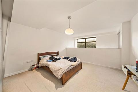 2 bedroom flat for sale, Varcoe Road, London SE16