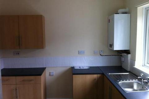 3 bedroom terraced house to rent, Bridge Terrace, Station Town, Station Town