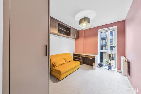 2 bedroom apartment for sale, Altitude Point, N8