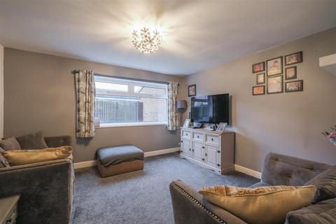 2 bedroom terraced house for sale, Arncliffe Crescent, Brighouse