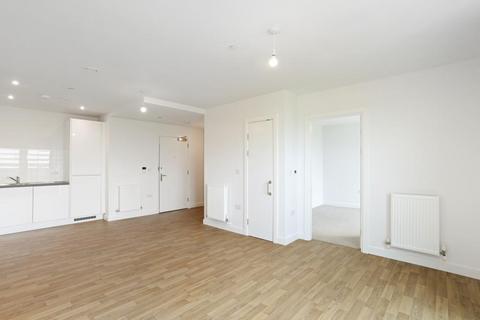1 bedroom apartment to rent, Apex Gardens, Seven Sisters London N15