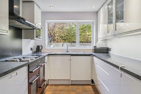 undefined, Finians Close, Uxbridge, UB10