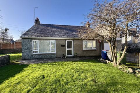 2 bedroom detached bungalow for sale, Llanfawr Road, Holyhead, Anglesey, LL65