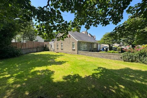 2 bedroom detached bungalow for sale, Llanfawr Road, Holyhead, Anglesey, LL65
