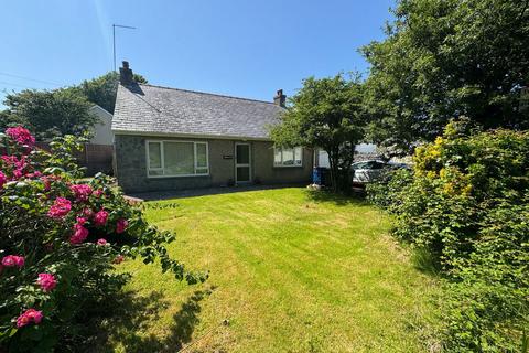 2 bedroom detached bungalow for sale, Llanfawr Road, Holyhead, Anglesey, LL65