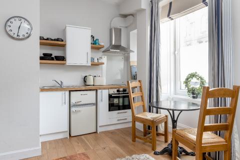 1 bedroom flat to rent, St Peters Place, Fountainbridge, Edinburgh, EH3