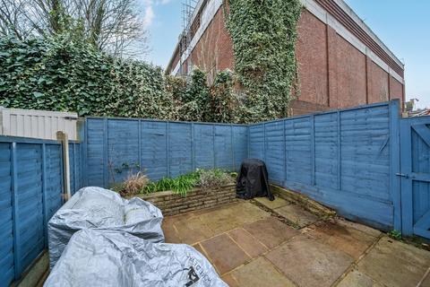 2 bedroom house for sale, Hillside Grove, London, N14