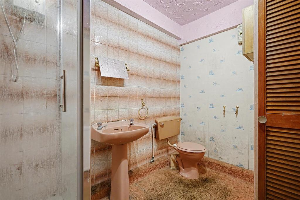 Shower Room.jpeg