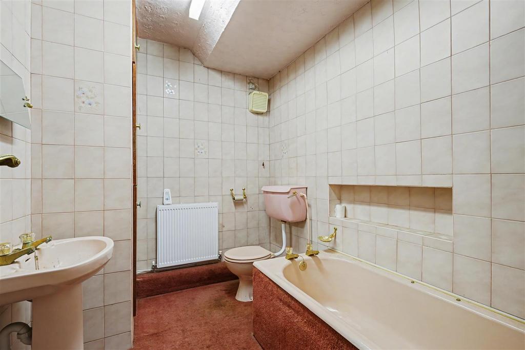 Bathroom.jpeg