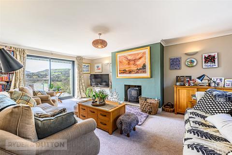 4 bedroom link detached house for sale, Crosland Edge, Meltham, Holmfirth, West Yorkshire, HD9