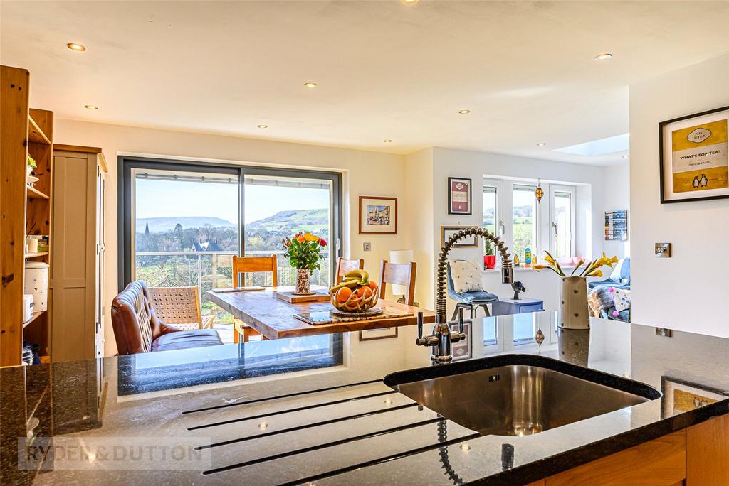Kitchen/Family Room