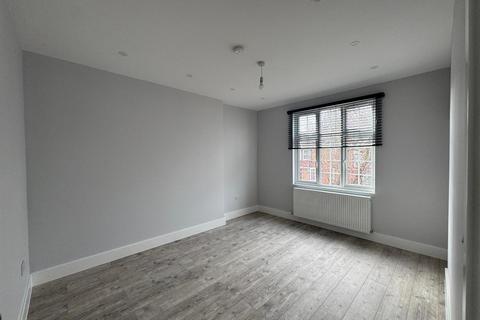 undefined, St. Edmunds Road, London