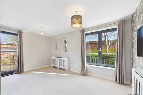 2 bedroom apartment to rent, Woodhouse Close, Worcester WR5