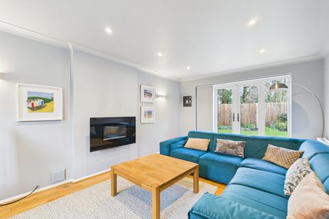 4 bedroom detached house for sale, The Mews, Bramley, RG26