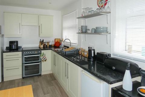 2 bedroom apartment for sale, Elm Place, Rustington Littlehampton BN16
