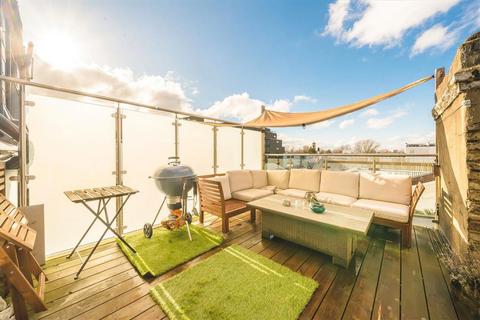 3 bedroom flat for sale, Weltje Road, London W6