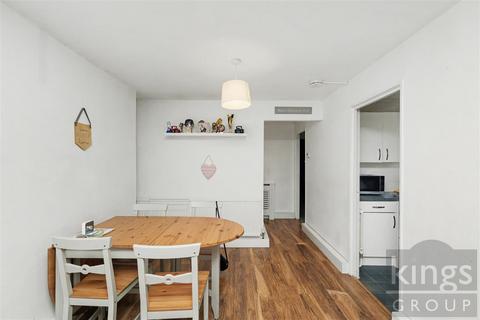 2 bedroom flat for sale, Spinning Wheel Mead, Harlow
