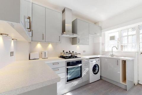 3 bedroom apartment to rent, Gloucester Place, London NW1