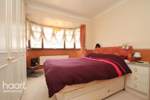 3 bedroom detached house for sale, Brownspring Drive, Eltham