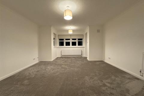 2 bedroom flat to rent, Balmoral Gardens, Bexley DA5