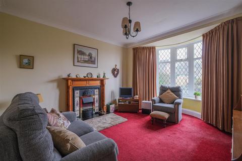 2 bedroom semi-detached bungalow for sale, Archbell Avenue, Brighouse