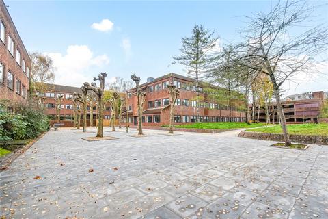 undefined, Strawberry Hill, Newbury, Berkshire, RG14