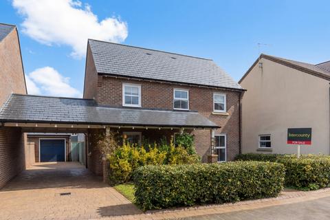 3 bedroom detached house for sale, Tucker Close, Essex CM24