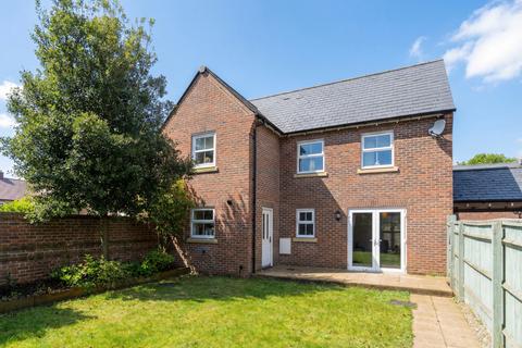 3 bedroom detached house for sale, Tucker Close, Essex CM24