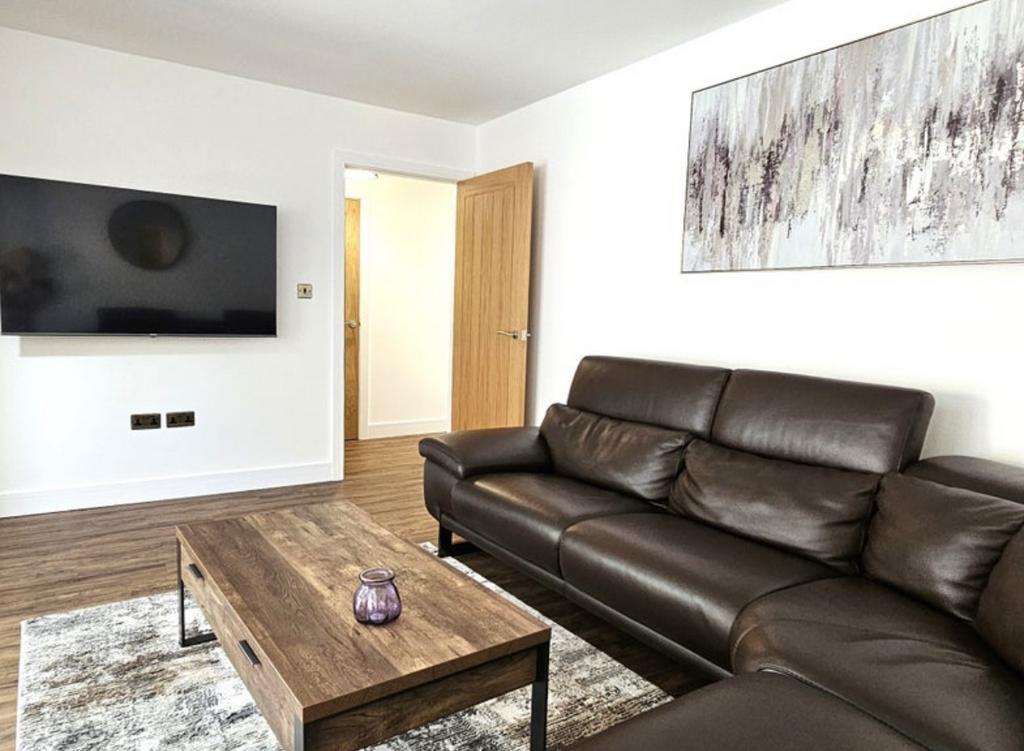 Lounge 2 .jpeg