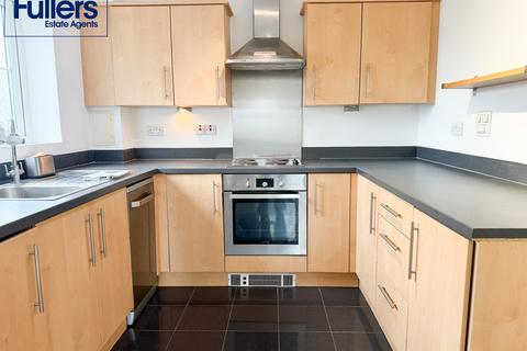 2 bedroom flat to rent, Southbury Road, Enfield EN1