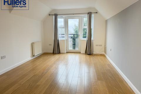 2 bedroom flat to rent, Southbury Road, Enfield EN1