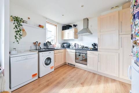 1 bedroom flat to rent, Wansey Street, Elephant and Castle, London, SE17