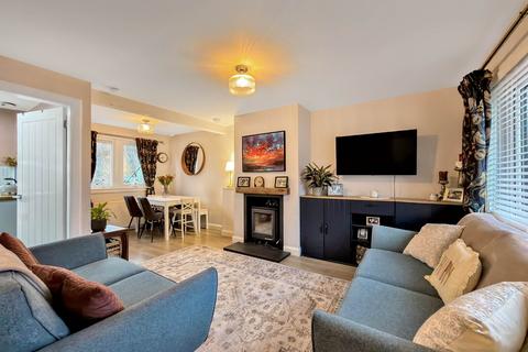 3 bedroom end of terrace house for sale, 6 Lorn Road, Dunbeg, Argyll, PA37 1QG, Dunbeg PA37