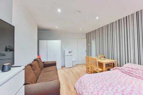 2 bedroom flat for sale, Binfield Road, Stockwell, London, SW4