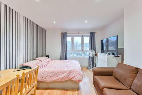2 bedroom flat for sale, Binfield Road, Stockwell, London, SW4