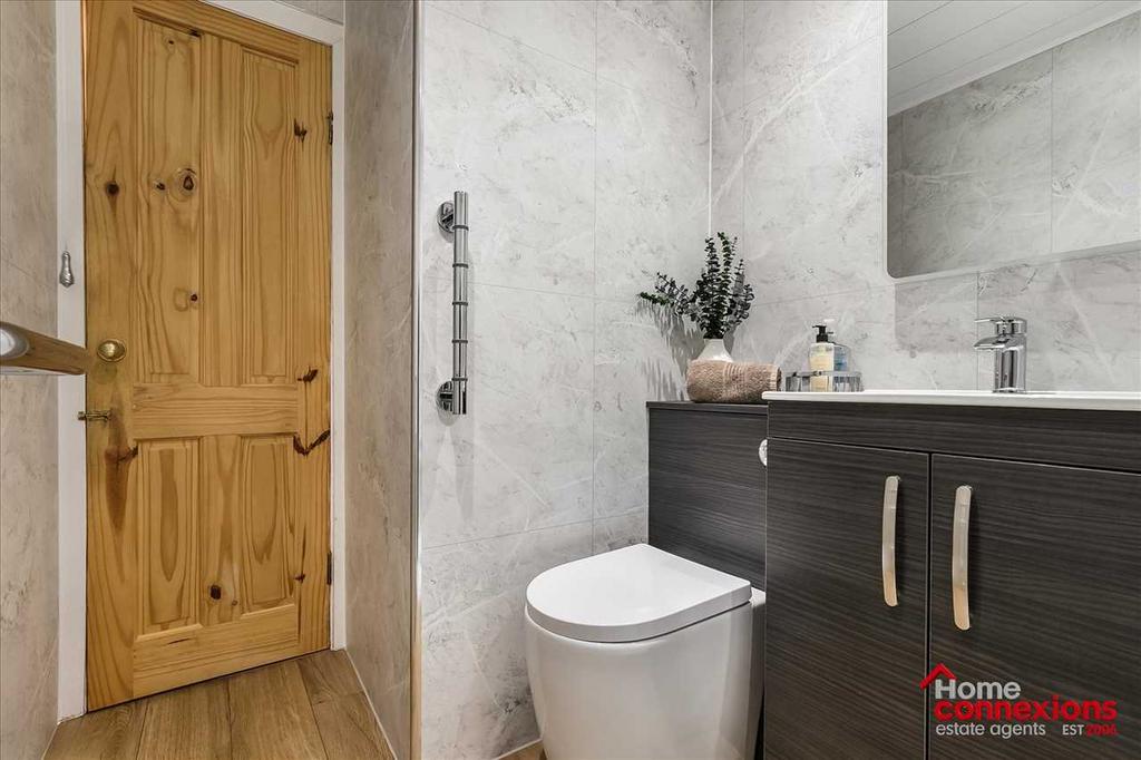 Shower Room (2)