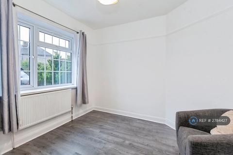 3 bedroom terraced house to rent, Waterbeach Road, Slough, SL1