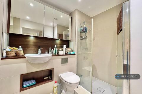 1 bedroom flat to rent, Copenhagen Court, London, SE8