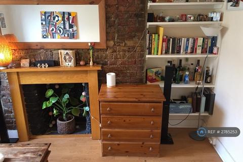 1 bedroom flat to rent, Kentish Town Road, London, NW1